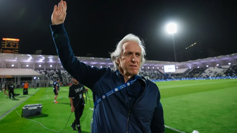Al Hilal tem dois técnicos portugueses cotados para vaga de Jesus