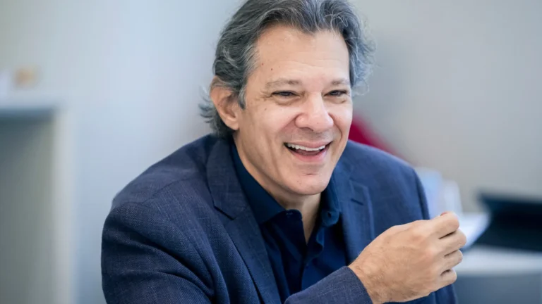 Haddad conversa com presidenta do México sobre relações econômicas