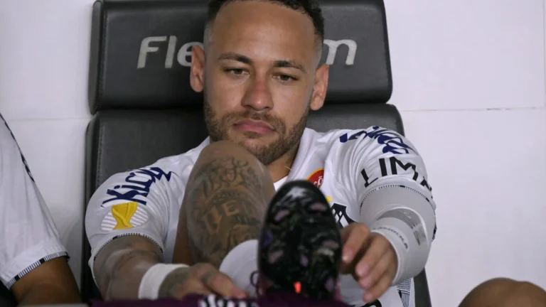 Neymar avança em recuperação e pode reforçar o Santos já na Copa do Brasil