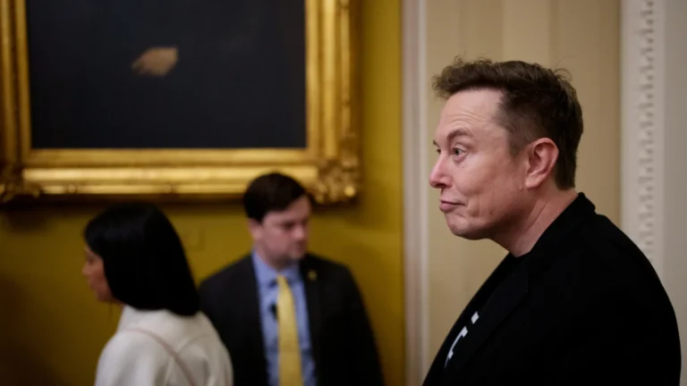 Musk: “Ano não tem sido um tédio; pelo menos não levei um tiro”