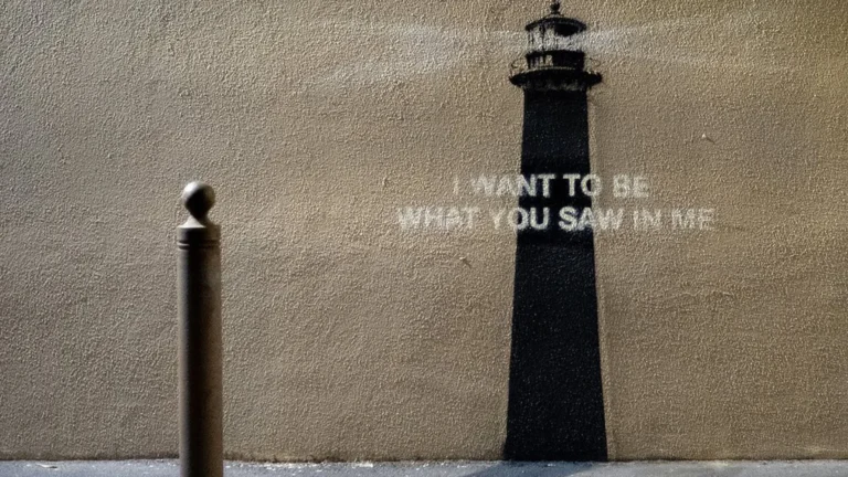 Banksy revela nova obra, mas localização segue em mistério