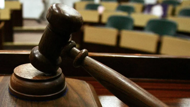 Médico preso por estupro durante parto é condenado a 30 anos de prisão