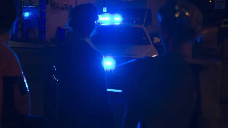 Criança de 6 anos aciona PM e salva mãe de violência doméstica em SP