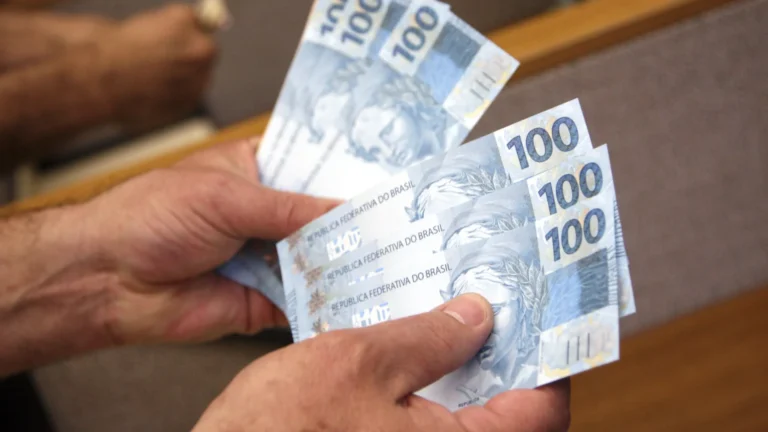 Pé-de-Meia: nascidos em julho e agosto recebem hoje parcela de R$ 200