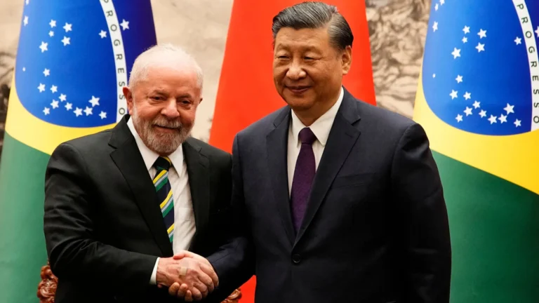 Governo brasileiro vê risco de Xi Jinping não vir à cúpula do Brics