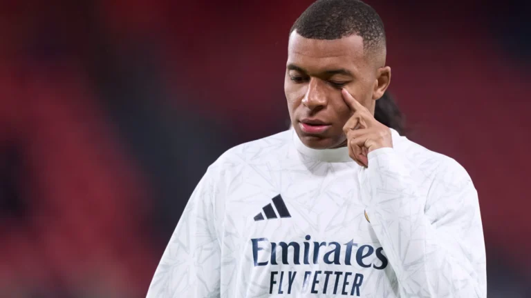 Mbappé é internado com gastroenterite e desfalca o Real no Mundial