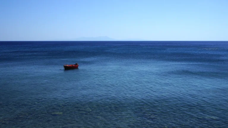 Artistas mostrarão na Bienal o mar como testemunha de conexões e violências