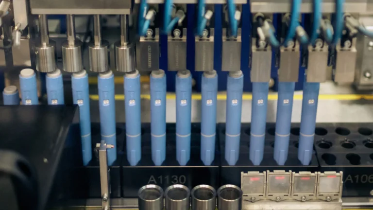 Receita retida: entenda como fica a venda de canetas emagrecedoras