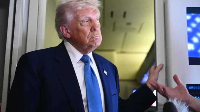 EUA prendem 2,2 mil imigrantes após meta de Trump, e têm recorde em um dia