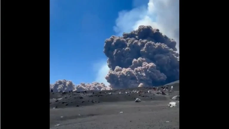 Erupção do Etna provoca correria e cenas de tirar o fôlego; veja