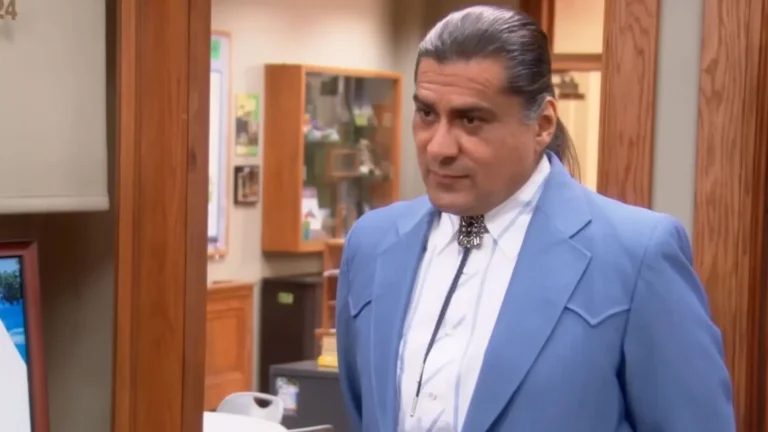 Morre Jonathan Joss, ator de ‘Parks & Recreation’, vítima de ataque homofóbico a tiros