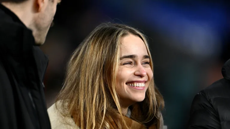 O que os famosos fariam se pudessem voltar no tempo?