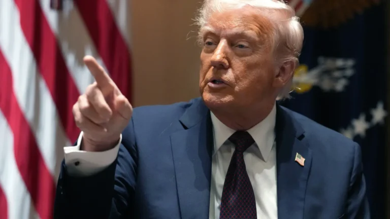 Trump ameaça Irã por acordo nuclear com EUA: ‘Antes que não sobre nada’