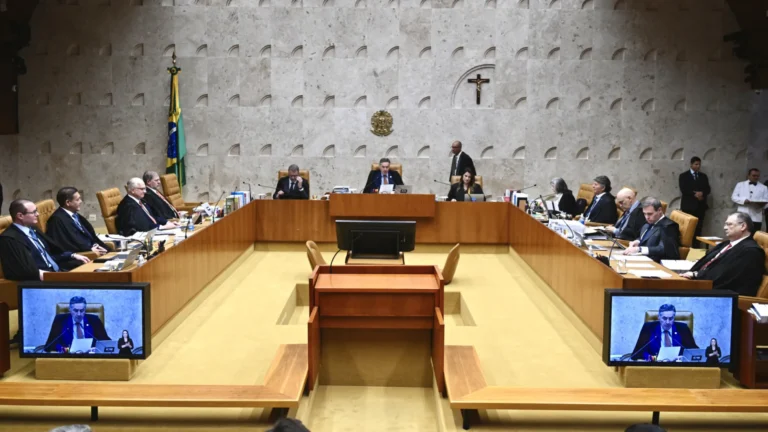 STF retoma julgamento sobre responsabilização das redes sociais