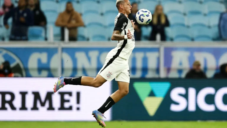 Corinthians desfalcado arranca empate do Grêmio com golaço de Bidon