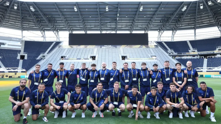 ‘Somos amadores’: elenco que tem pintor e barbeiro encara Bayern no Mundial