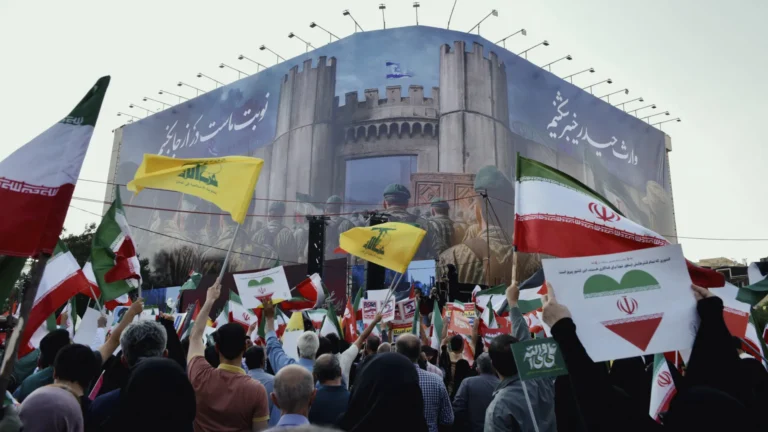 Irã enforca suposto espião do Mossad em meio a guerra com Israel