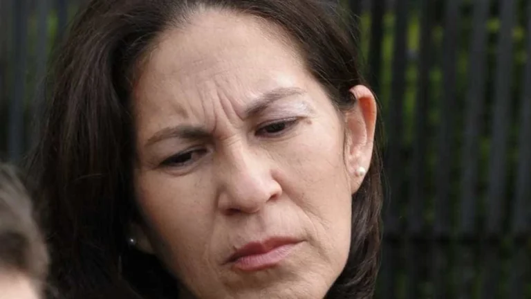 Após 15 anos, mãe de Eliza Samudio recebe pertences da filha: ‘Dor continua intensa’