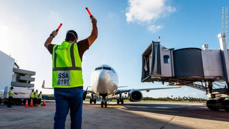 Às vésperas de tarifaço, aeroportos brasileiros relatam alta nos envios de cargas aos EUA
