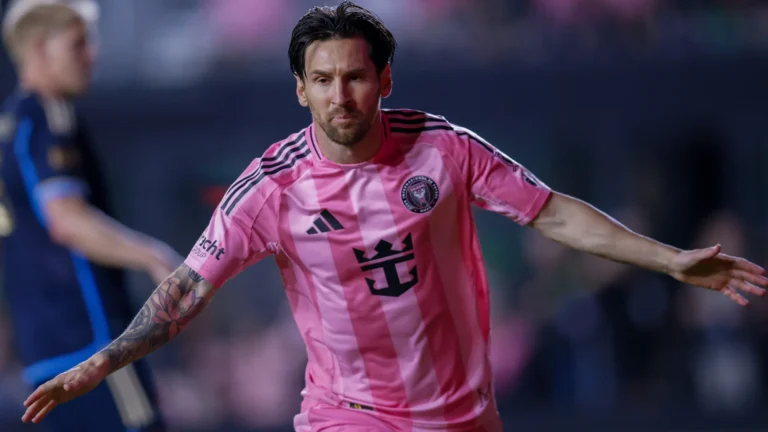 Messi ‘esquece’ Mundial e marca golaço na volta do Inter Miami à liga americana