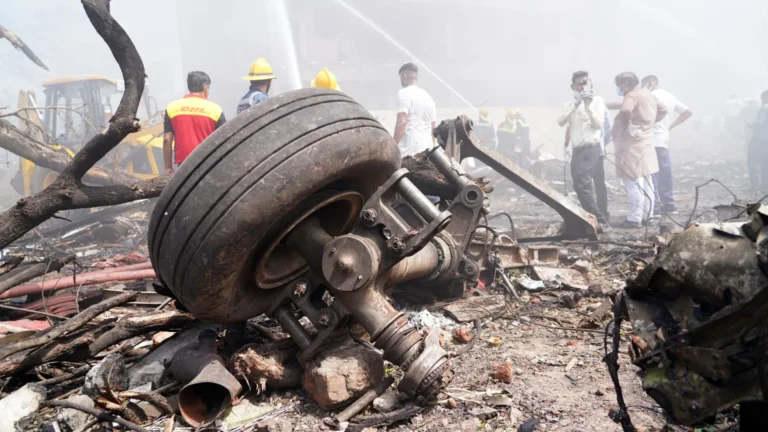 Corte de combustível causou queda da Air India: quem desligou os motores?