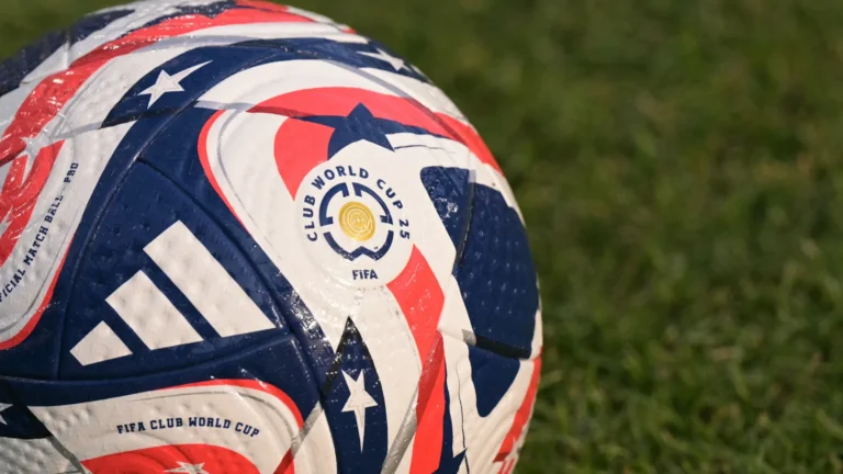 Palmeiras e Fluminense buscam vaga nas semifinais da Copa do Mundo