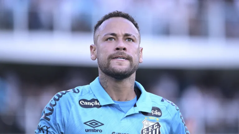 Neymar dá bronca e abdica de folga para ‘chacoalhar’ elenco do Santos