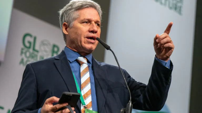 Plano Safra vai reduzir preços dos alimentos, diz ministro