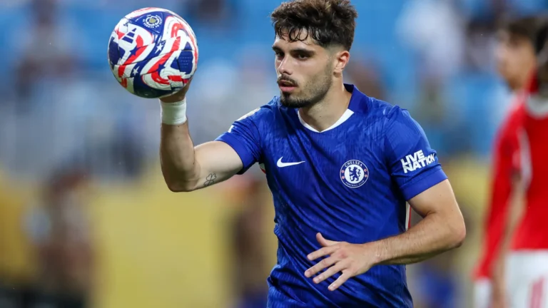 Estrela do Chelsea vira dúvida contra Palmeiras após morte de Diogo Jota