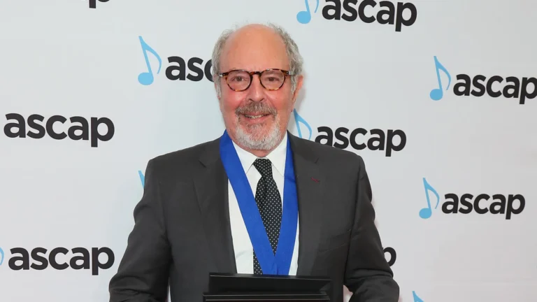 Morre Mark Snow, compositor da música-tema de ‘Arquivo X’, aos 78 anos