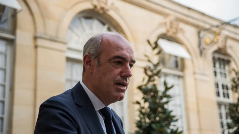 Deputado francês Olivier Marleix é encontrado morto aos 54 anos