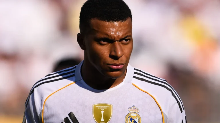 Mbappé reencontra PSG por vaga na decisão da Copa de Clubes