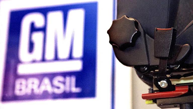 Montadoras preparam promoções enquanto aguardam divulgação de novas regras tributárias