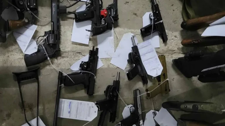 Militares canadenses planejaram ‘milícia antigovernamental’, diz polícia