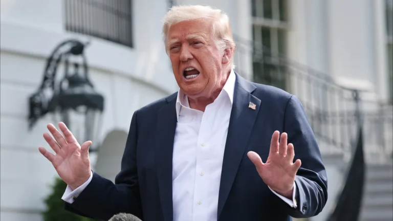 Trump diz que irá impor sanções à Rússia se guerra não acabar em 10 dias
