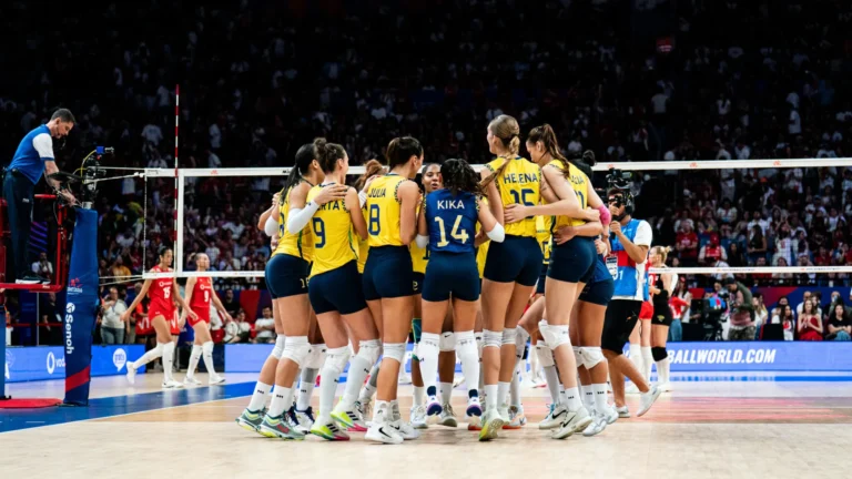 Brasileiras dão show, batem Japão e avançam às quartas da Liga das Nações de vôlei