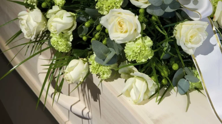 Dona de funerária levava corpos de bebês para “dar amor” em casa