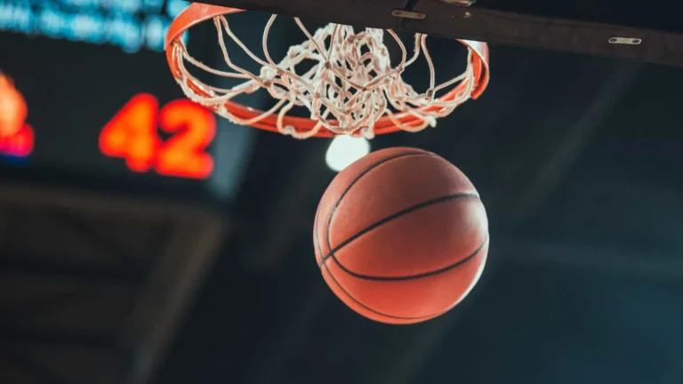 NBA aposta no público brasileiro, inova em formatos e tem boom nas redes