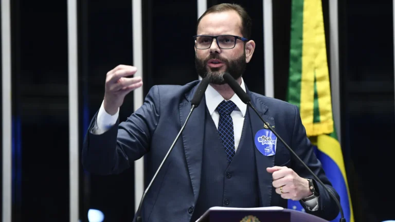 TSE deve julgar aliados de Bolsonaro enquanto ele responde a ação no STF; veja quem são