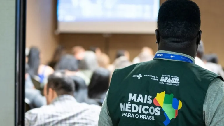 Saiba mais sobre a participação de cubanos no programa Mais Médicos