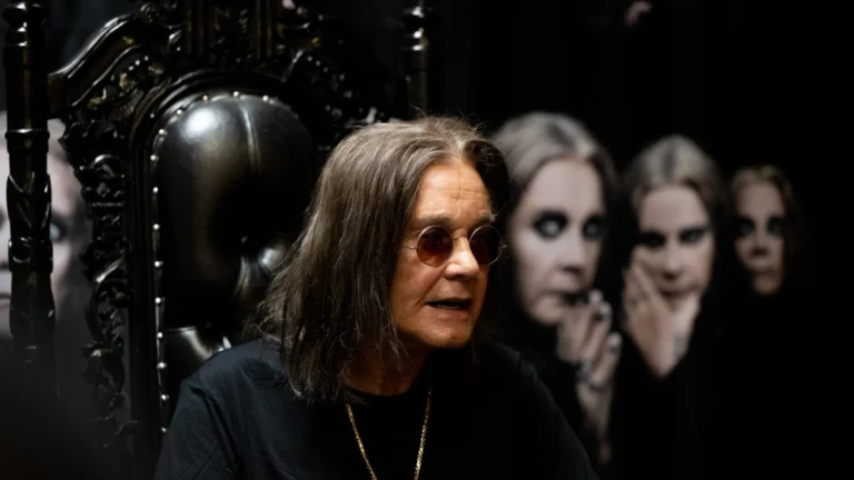 Ozzy Osbourne morreu de ataque cardíaco, diz certidão de óbito