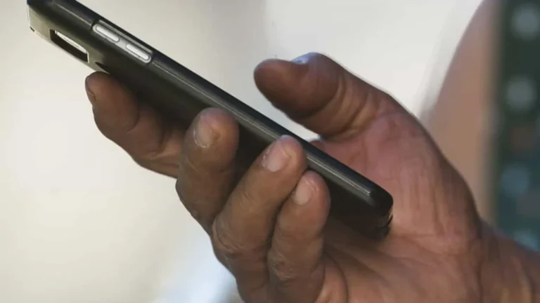 ‘Só hoje recebi 30 ligações’: brasileiros reclamam de telemarketing após fim do prefixo 0303
