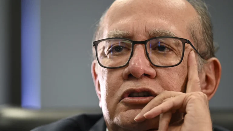 Gilmar rebate Tarcísio e diz que Brasil não aguenta mais é tentativas de golpe