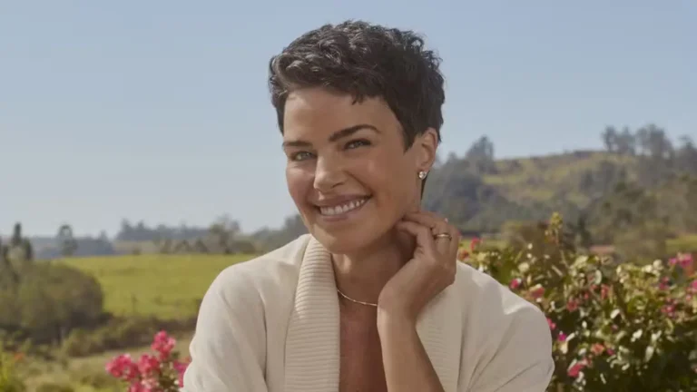 Ana Paula Arósio grava chamada inédita para a Globo e anima público
