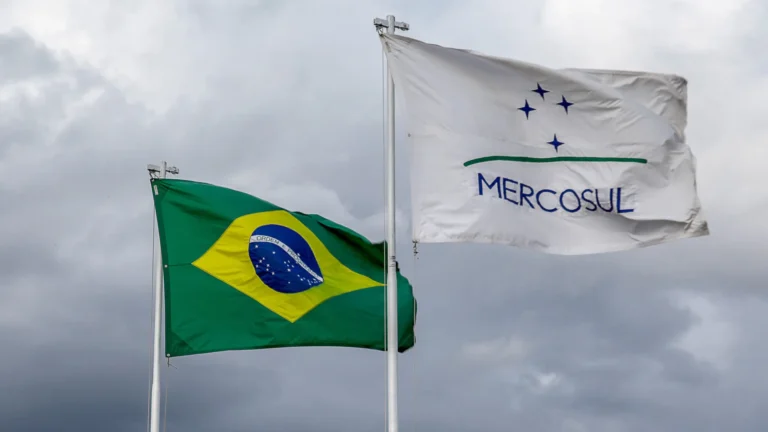 UE fatia acordo com Mercosul e deve apresentá-lo nesta semana