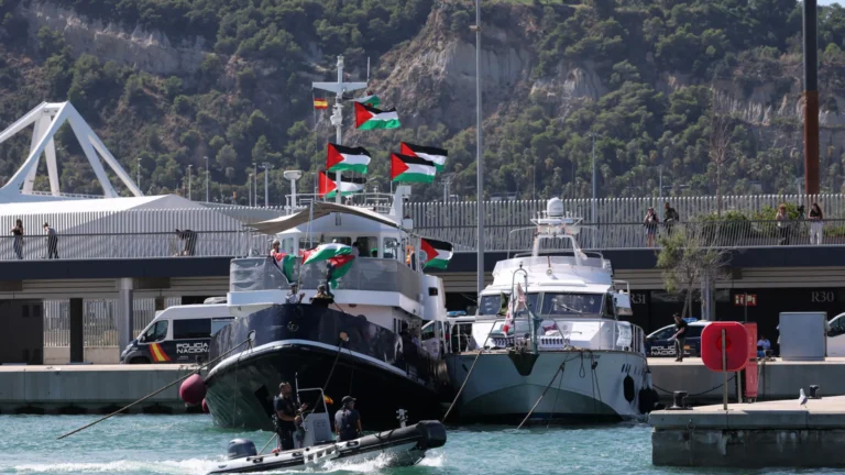 Flotilha rumo a Gaza anuncia volta para Barcelona por más condições do tempo