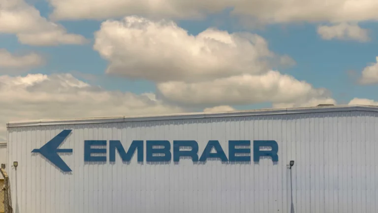 BNDES aprova R$ 1,7 bi para Embraer exportar aviões aos EUA