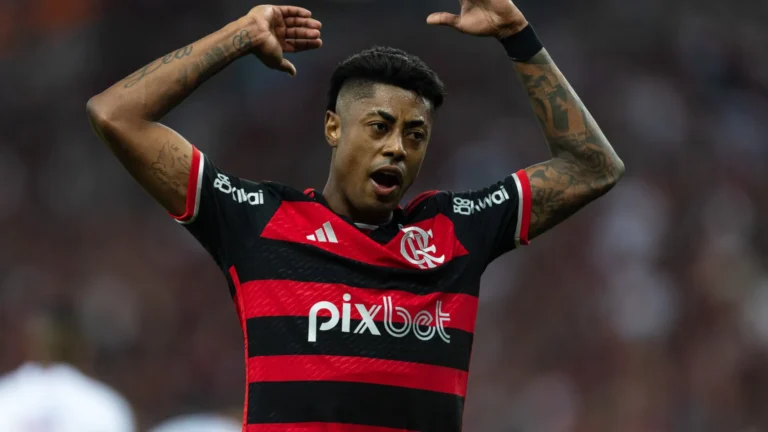 Com STJD à vista, Bruno Henrique pode fazer último jogo do ano no Flamengo