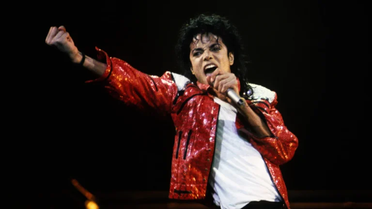Michael Jackson, rei do pop, é artista morto mais bem pago do mundo