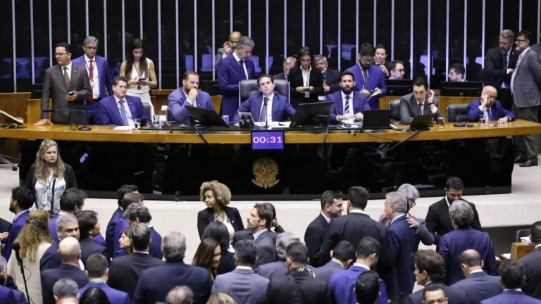 Emendas terão corte de R$ 7,1 bi no Orçamento de 2026 sem MP dos impostos, calcula governo